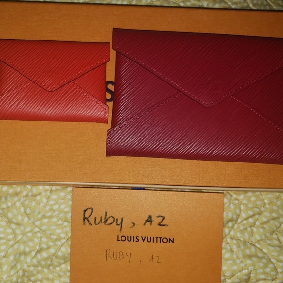 Authentic Louise Vuitton Kirigami in epi leather - Picture 3 of 8